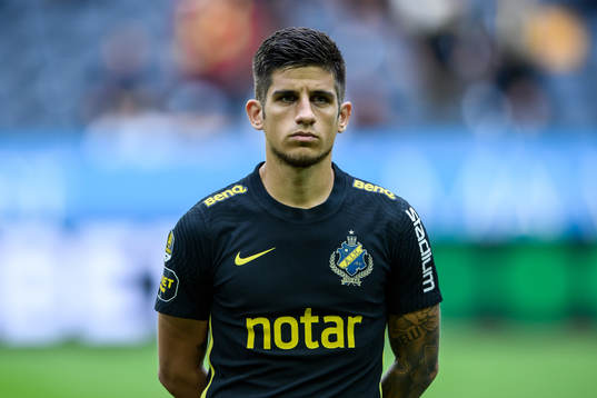 s Nicolas Stefanelli