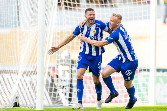 IFK Göteborgs Marcus Berg jublar mot Kolbeinn Sigthorsson