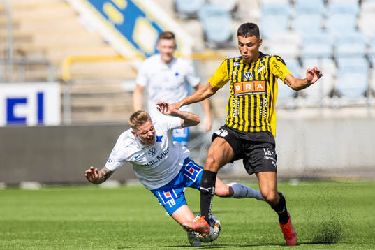 IFK Norrköpings Ari Skúlason och Häckens Ali Youssef