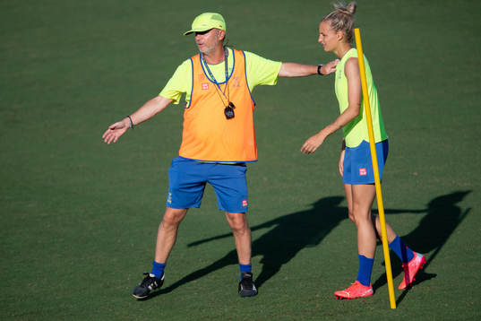 Head coach Peter Gerhardsson and Nathalie Björn of the