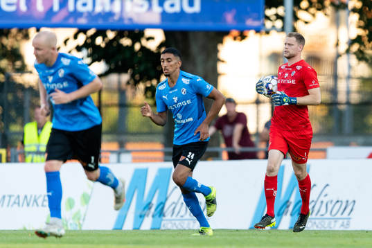 Halmstads målvakt Malkolm Nilsson Säfqvist