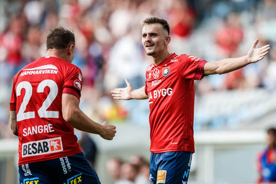 Örgrytes Ajdin Zeljkovic jublar