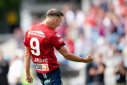 Örgrytes Ajdin Zeljkovic jublar