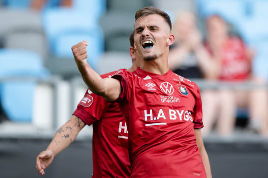 Örgrytes Ajdin Zeljkovic jublar