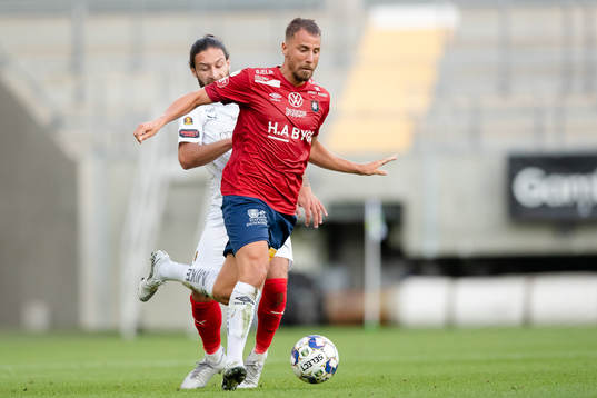 Vasalunds Elias Durmaz och Örgrytes Jonathan Azulay