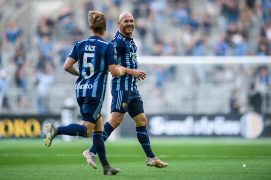 Djurgårdens Magnus Eriksson jublar