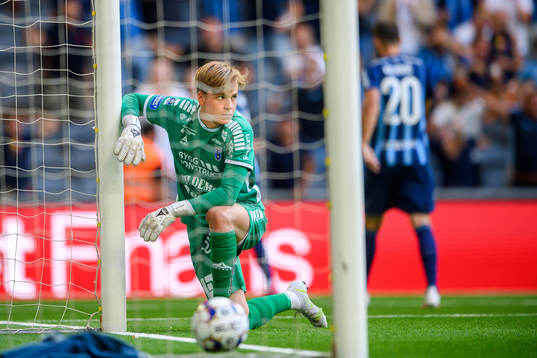 Sirius målvakt Hannes Sveijer deppar