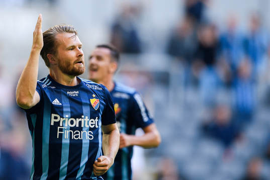 Djurgårdens Jacob Une Larsson jublar