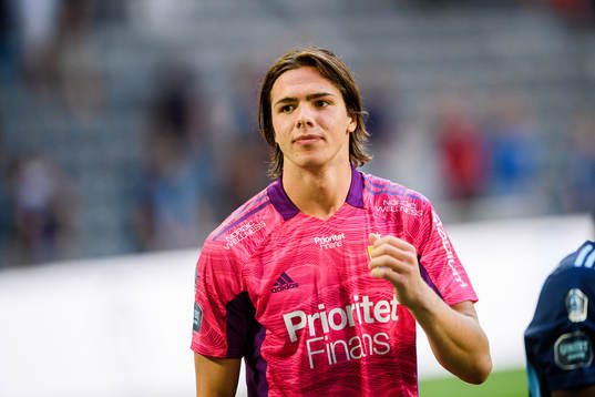 Djurgårdens målvakt Jacob Widell Zetterström jublar