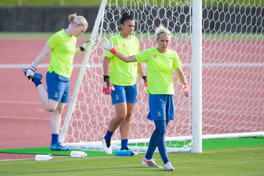Hedvig Lindahl, Zecira Music and Jennifer Falk of the