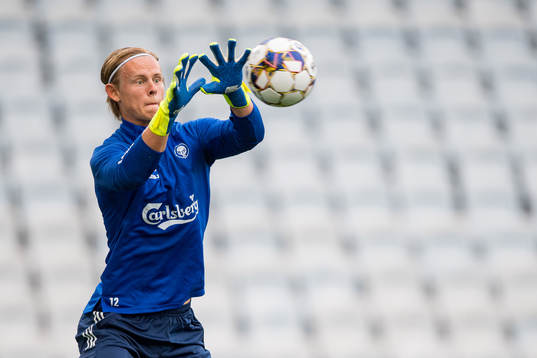 Bläddra bland fler bilder av Football, UEFA Champions League, Qualification, HJK Helsingfors, Training & Pres