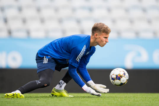 Goalkeeper Hugo Keto