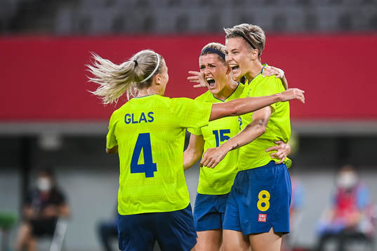 Hanna Glas, Olivia Schough and Lina Hurtig of Sweden