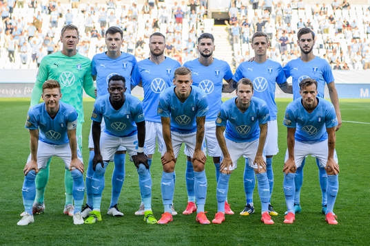 The starting eleven of Malmö FF poses for a photo prior to