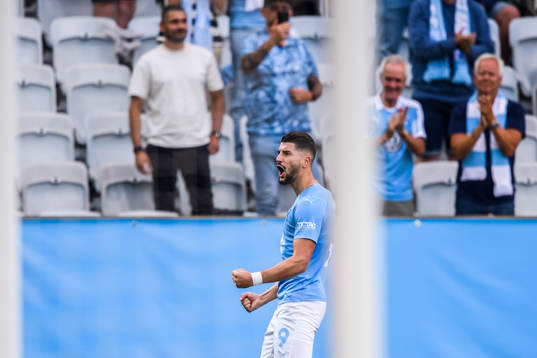 Antonio Colak of Malmö FF celebrates