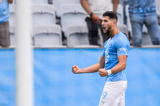Antonio Colak of Malmö FF celebrates