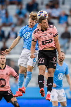 Oscar Lewicki of Malmö FF and Filip Valencic of Helsingfors