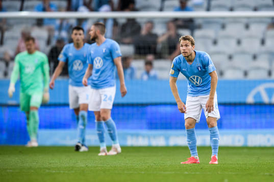 Oscar Lewicki of Malmö FF looks dejected