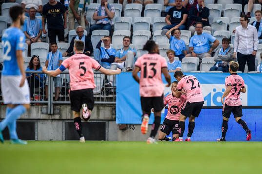 Roope Riski of Helsingfors celebrats