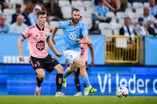 Daniel O'Shaughnessy of Helsingfors and Jo Inge Berget of