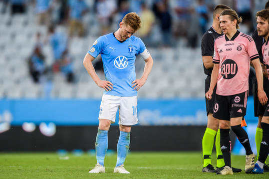 Anders Christiansen of Malmö FF looks dejecetd