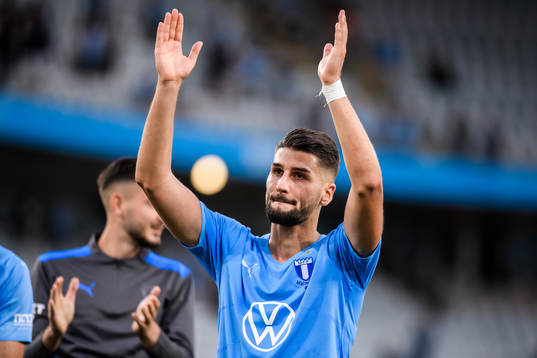 Antonio Colak of Malmö FF celebrates