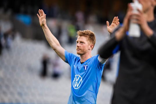 Anders Christiansen of Malmö FF celebrates
