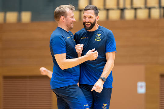 Max Darj and Team Manager Tobias Karlsson of the Swedish