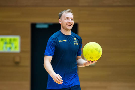 Daniel Pettersson of the Swedish handball team