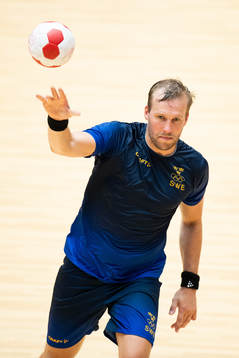 Max Darj of the Swedish handball team