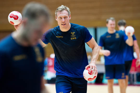 Fredric Pettersson of the Swedish handball team