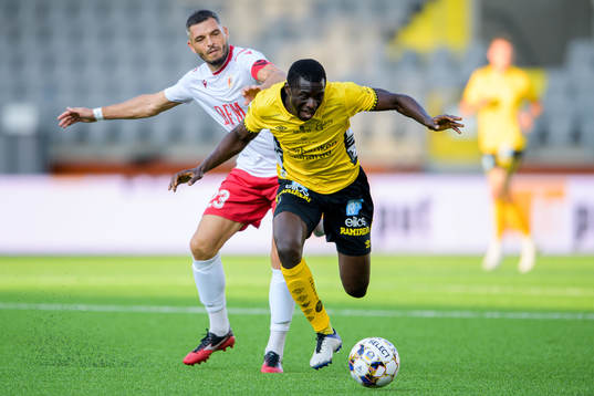 Vadim Bolohan of Milsami Orheis and Maudo Lamine Jarjué of