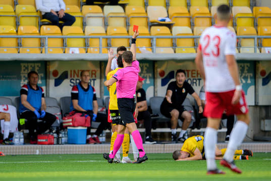 Vadim Dijinari of Milsami Orheis receives a red card