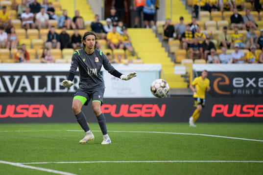 goalkeeper Emil Timbur of Milsami Orheis