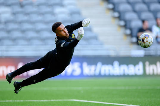 Goalkeeper Oliver Dovin of Hammarby