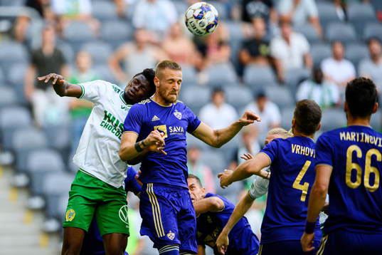 Aziz Mohammed Ouattara of Hammarby and Aleks Pihler of
