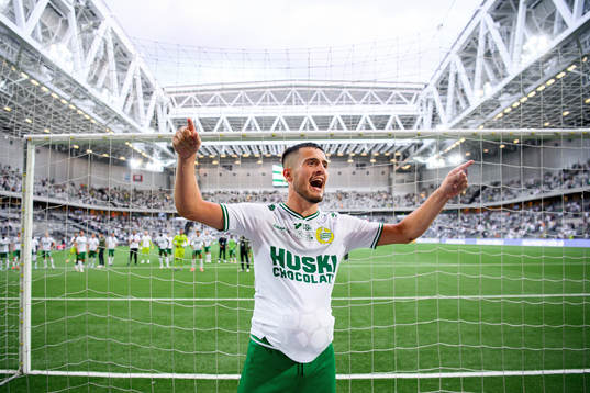 Astrit Selmani of Hammarby celebrates