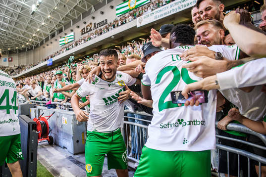 Astrit Selmani of Hammarby celebrates togehter with