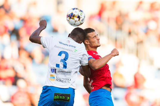 Värnamos Bernardo Vilar Estevao Jeronimo och Helsingborgs