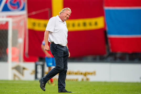 Helsingborgs tränare Jörgen Lennartsson deppar