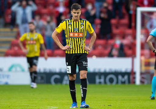 Alexander Jeremejeff of Häcken looks dejected