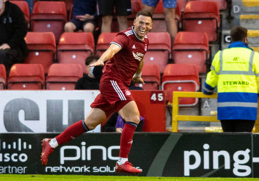 Christian Ramiresz of Aberdeen celebrates the 4-1 goal