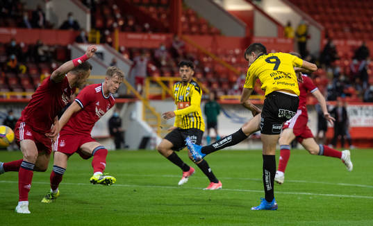 Alexander Jeremejeff  of Häcken scores the 3-1 goal