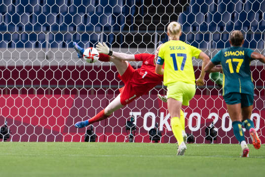 Hedvig Lindahl of Sweden saves a penalty in the women´s