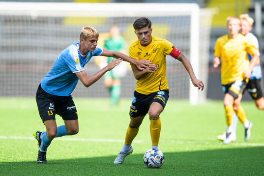 Mjällbys Albin Andersson och Elfsborgs Besfort Zeneli