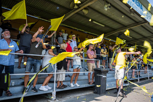 Mjällbys supportrar jublar