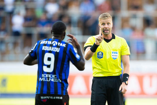 Domare Glenn Nyberg och Sirius Christian Kouakou