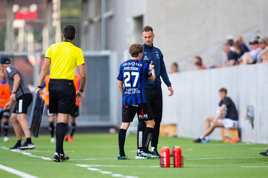 Sirius Johan Karlsson och Sirius tränare Daniel Bäckström