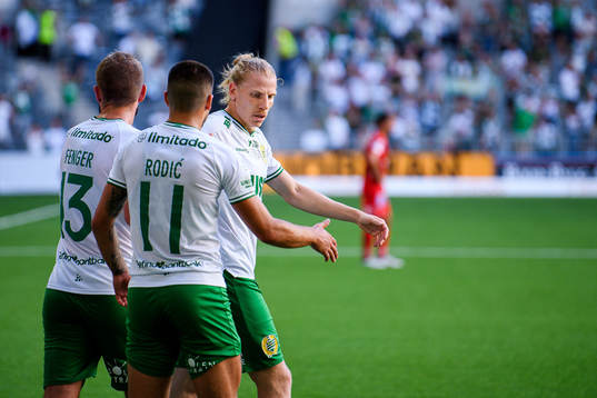 Hammarbys Gustav Ludwigson jublar