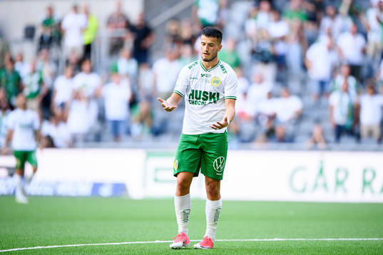 Hammarbys Astrit Selmani deppar